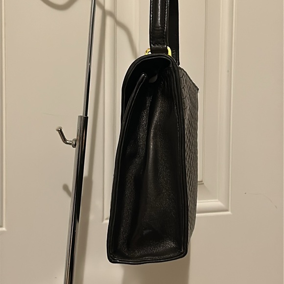 Bally Quilted Black Lambskin Leather Handbag- Gorgeous! - Picture 3 of 12